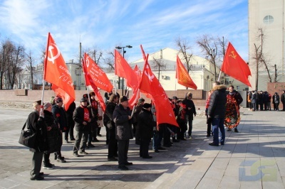 Память о подвиге жива в сердцах потомков победителей-0