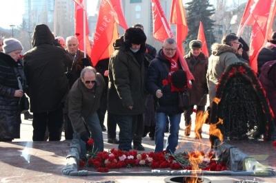 Память о подвиге жива в сердцах потомков победителей-5