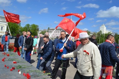 Под красными ленинскими знамёнами - к социалистическому возрождению Отечества-3