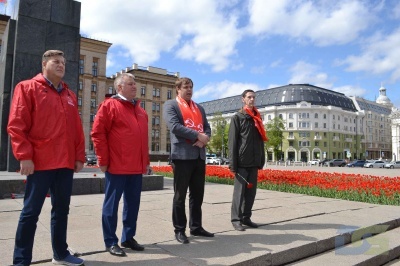 Под красными ленинскими знамёнами - к социалистическому возрождению Отечества-10